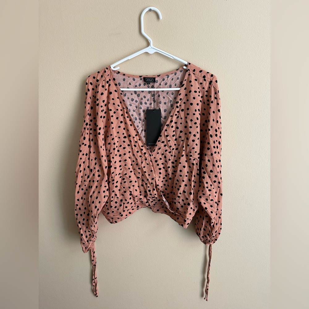 Brand new Lira cropped top